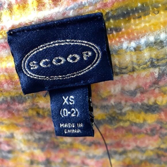 Scoop pullover fringed sweater in XXXL & XS - Picture 7 of 8